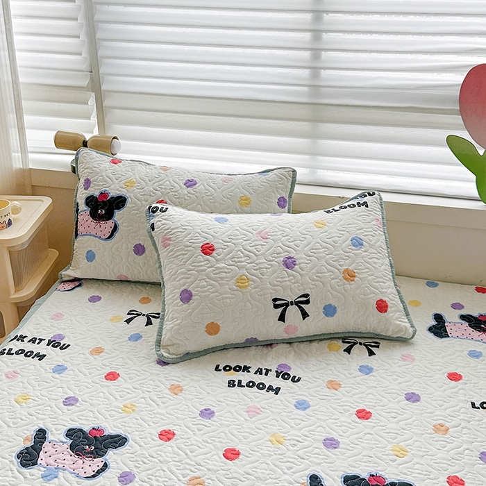 91家纺网 家纺一手货源 找家纺 悦织湾家纺 2025新款A类加厚水洗棉床垫小清新印花四季通用床垫 波点小狗