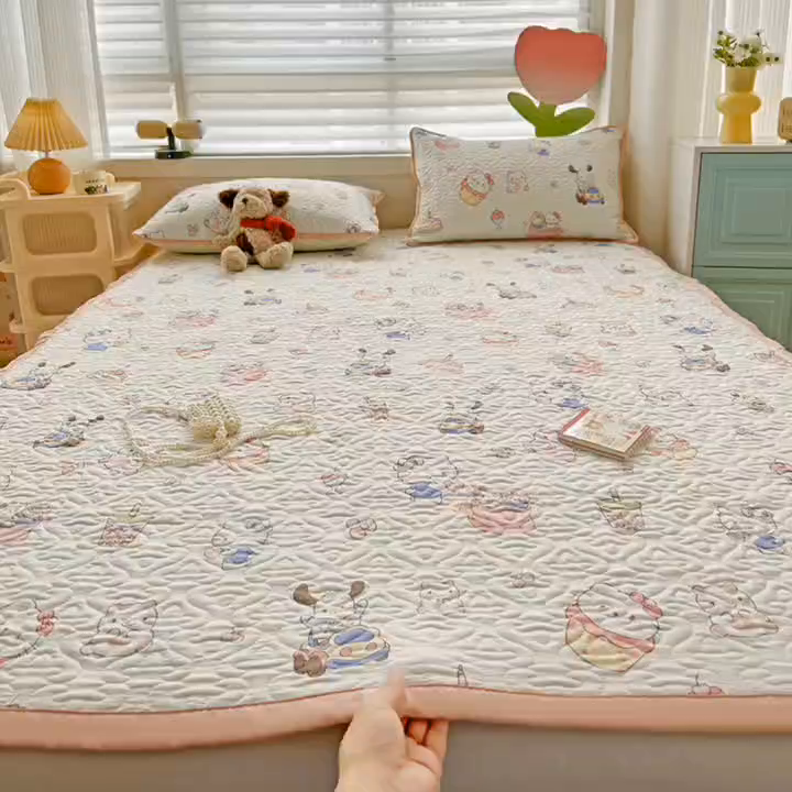 91家纺网 家纺一手货源 找家纺 悦织湾家纺 2025新款A类加厚水洗棉床垫小清新印花四季通用床垫 奶猫