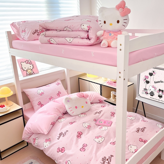 91家纺网 家纺一手货源 找家纺 暮思家居 2025新款三丽鸥授权全棉少女印花系列学生宿舍三件套四件套 可爱凯蒂