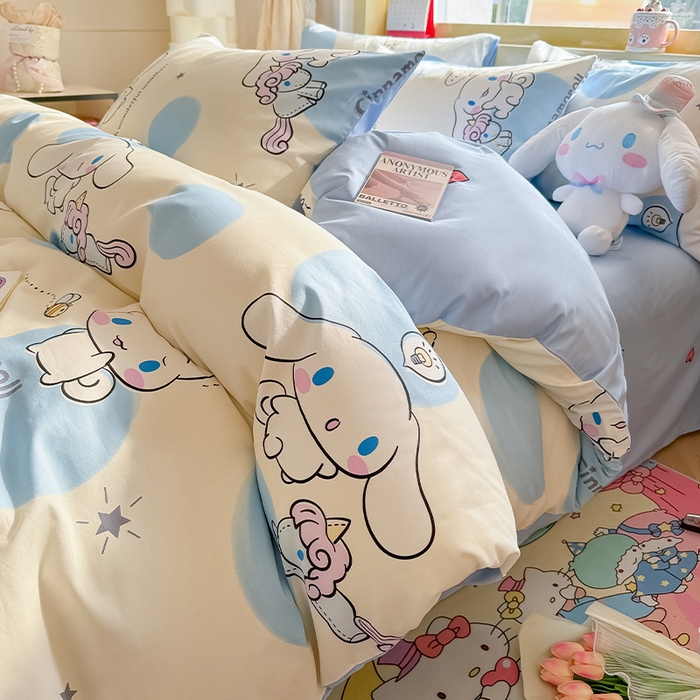 91家纺网 家纺一手货源 找家纺 蓝邻家纺 2025年新款三丽鸥正版授权全棉印花四件套系列-大床图 玉桂狗