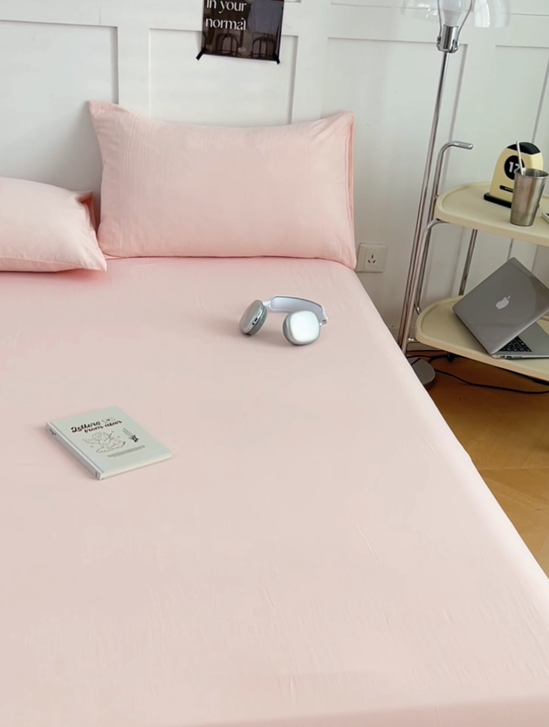 91家纺网 家纺一手货源 找家纺 卡迪熊家纺2025新款水洗m床单 樱花粉