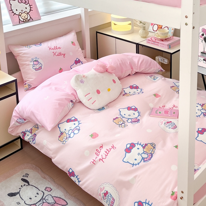 91家纺网 家纺一手货源 找家纺 暮思家居 2025新款三丽鸥授权全棉少女印花系列学生宿舍三件套四件套 kt和熊