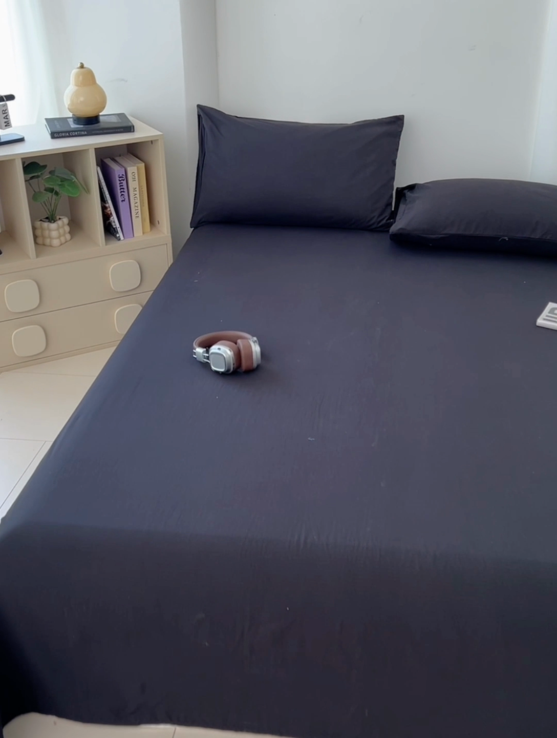 91家纺网 家纺一手货源 找家纺 卡迪熊家纺2025新款木m双层纱床单 星耀黑