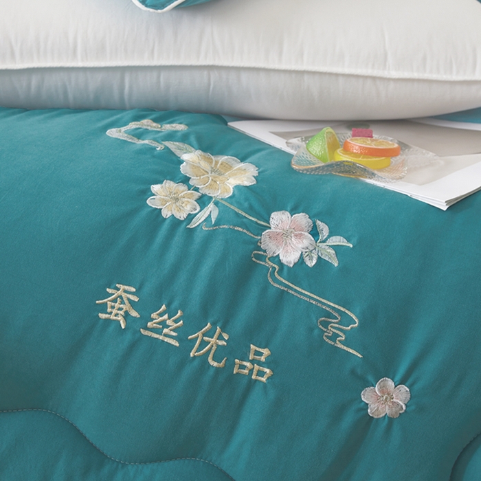 91家纺网 家纺一手货源 找家纺 喜糯糯 2025年新款春秋蛋白棉加厚款被子被芯四季被子被芯直播供货 松石绿