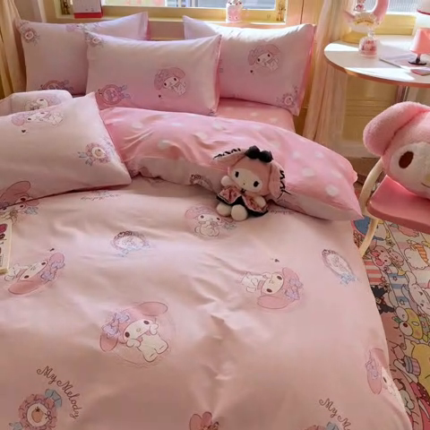 91家纺网 家纺一手货源 找家纺 蓝邻家纺 2025年新款三丽鸥正版授权全棉印花四件套系列-大床图 小兔美乐蒂