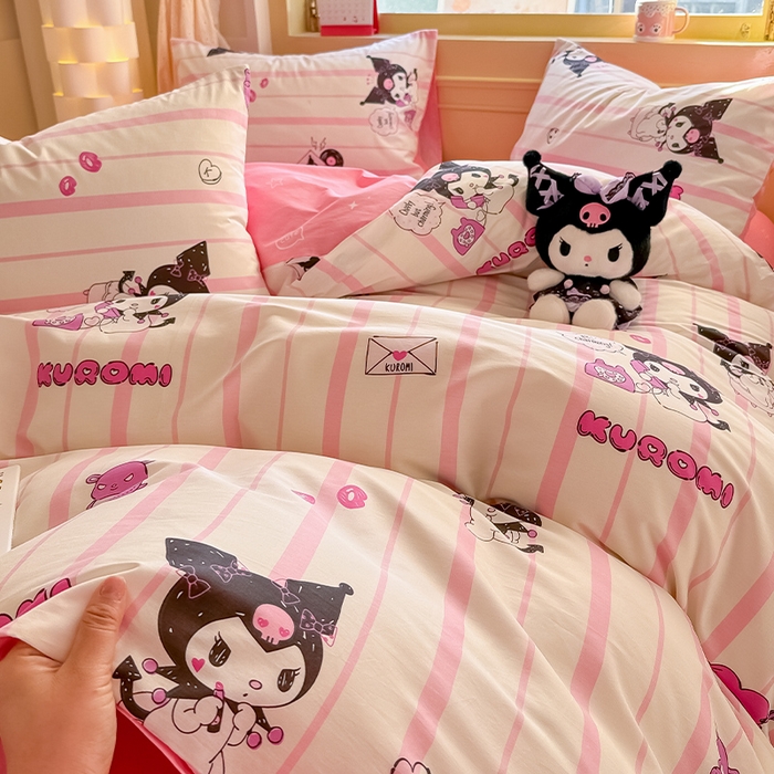 91家纺网 家纺一手货源 找家纺 蓝邻家纺 2025年新款三丽鸥正版授权全棉印花四件套系列-大床图 米酷-粉