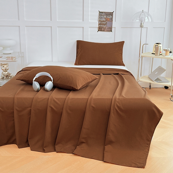 91家纺网 家纺一手货源 找家纺 卡迪熊家纺2025新款水洗m床单 咖啡