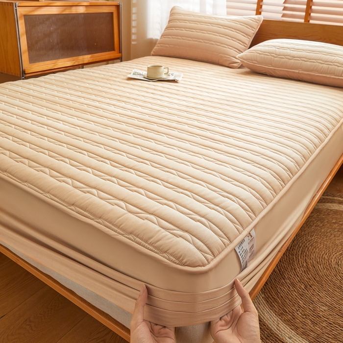 91家纺网 家纺一手货源 找家纺 雪云美2025新款全棉夹棉床笠斜纹A类纯棉床罩可定制尺寸 条纹- 驼色