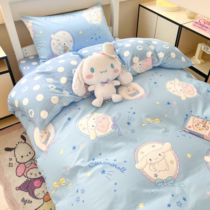 91家纺网 家纺一手货源 找家纺 暮思家居 2025新款三丽鸥授权全棉少女印花系列学生宿舍三件套四件套 蓝色玉桂狗