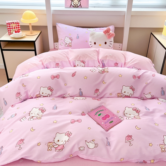 91家纺网 家纺一手货源 找家纺 暮思家居 2025新款三丽鸥授权全棉少女印花系列学生宿舍三件套四件套 美美凯蒂