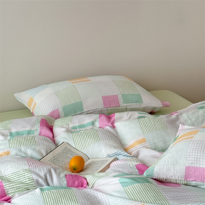 91家纺网 家纺一手货源 找家纺 山舍家居 2025新款母婴级全棉双层皱皱纱四件套 玫莓芭乐-绿