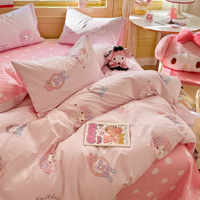 91家纺网 家纺一手货源 找家纺 蓝邻家纺 2025年新款三丽鸥正版授权全棉印花四件套系列-大床图 小兔美乐蒂