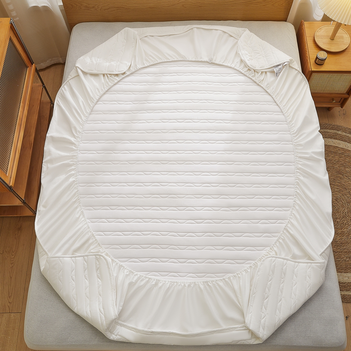 91家纺网 家纺一手货源 找家纺 雪云美2025新款全棉夹棉床笠斜纹A类纯棉床罩可定制尺寸 条纹 -白色