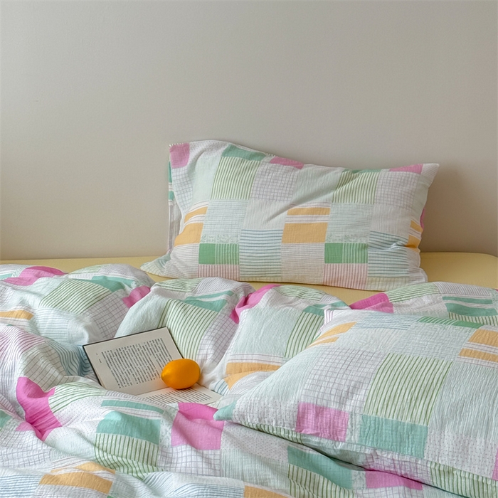 91家纺网 家纺一手货源 找家纺 山舍家居 2025新款母婴级全棉双层皱皱纱四件套 玫莓芭乐-黄