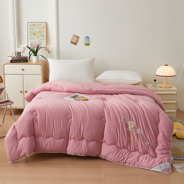 91家纺网 家纺一手货源 找家纺 喜糯糯 2025年新款春秋蛋白棉加厚款被子被芯四季被子被芯直播供货 豆沙