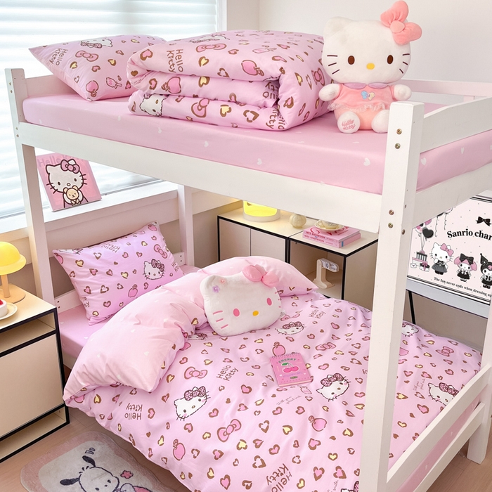 91家纺网 家纺一手货源 找家纺 暮思家居 2025新款三丽鸥授权全棉少女印花系列学生宿舍三件套四件套 凯蒂乐园