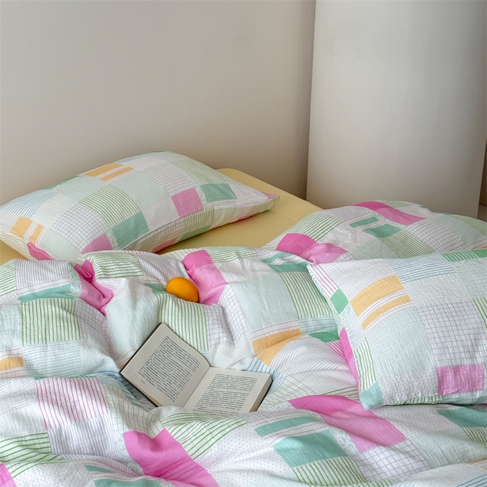 91家纺网 家纺一手货源 找家纺 山舍家居 2025新款母婴级全棉双层皱皱纱四件套 玫莓芭乐-黄