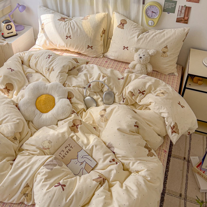 91家纺网 家纺一手货源 找家纺 耀悦家纺 2025新款13070全棉印花四件套 优雅蝴蝶结小狗