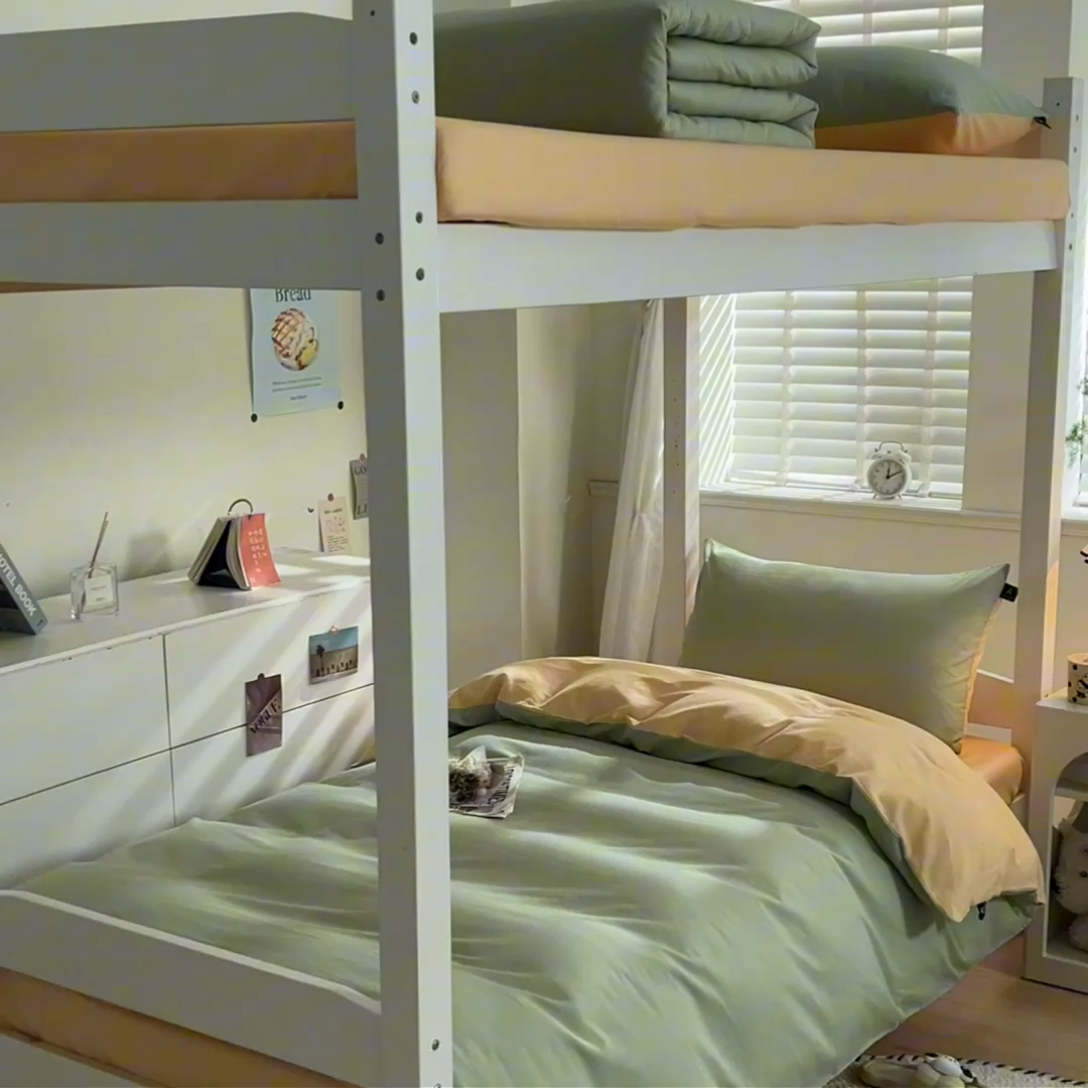 91家纺网 家纺一手货源 找家纺 涵宸家纺 2025新款全棉拼色纯色宿舍套件-米兰 米兰（月光绿+浅黄）