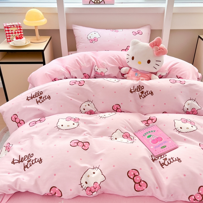 91家纺网 家纺一手货源 找家纺 暮思家居 2025新款三丽鸥授权全棉少女印花系列学生宿舍三件套四件套 可爱凯蒂