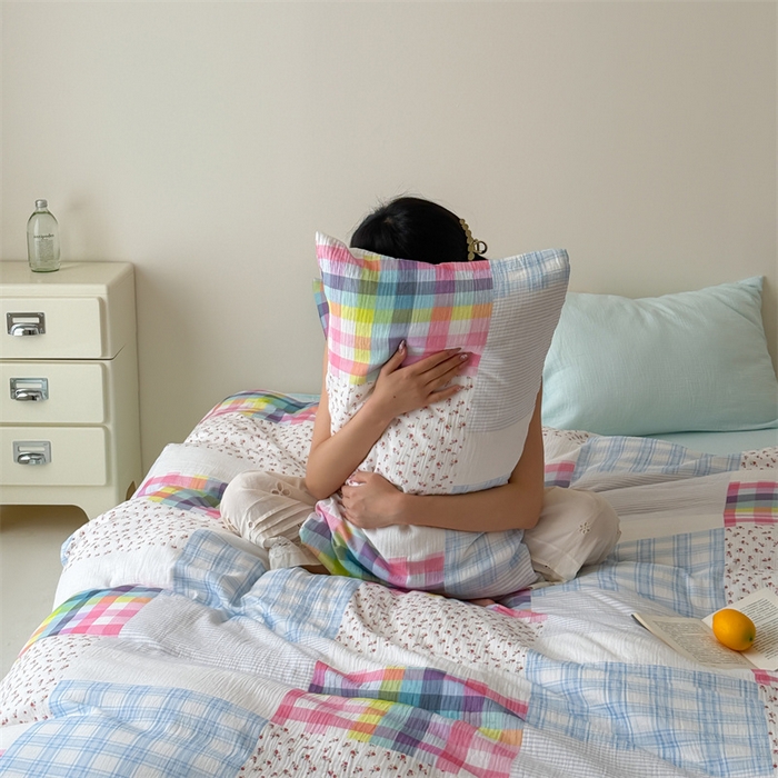 91家纺网 家纺一手货源 找家纺 山舍家居 2025新款母婴级全棉双层皱皱纱四件套 柏林花事