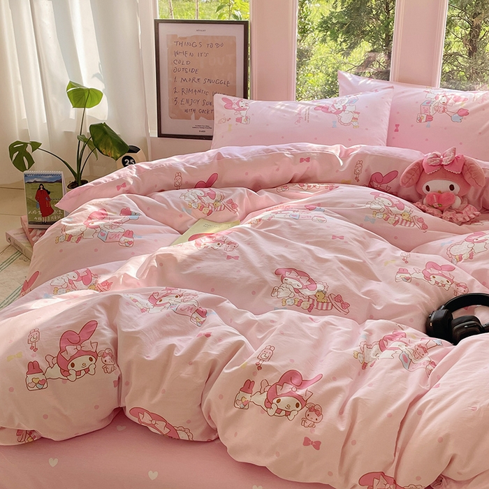 91家纺网 家纺一手货源 找家纺 蓝邻家纺 2025年新款三丽鸥正版授权全棉印花四件套系列-大床图 童趣美乐蒂