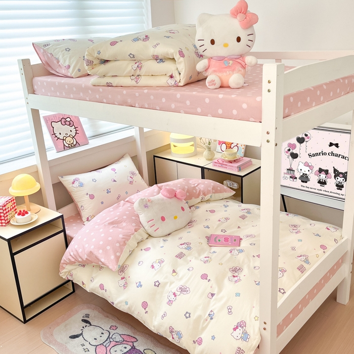 91家纺网 家纺一手货源 找家纺 暮思家居 2025新款三丽鸥授权全棉少女印花系列学生宿舍三件套四件套 甜筒凯蒂