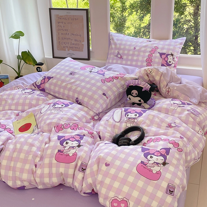 91家纺网 家纺一手货源 找家纺 蓝邻家纺 2025年新款三丽鸥正版授权全棉印花四件套系列-大床图 格子库洛米