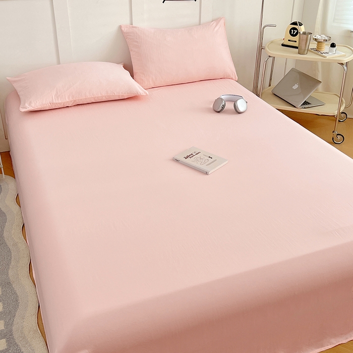 91家纺网 家纺一手货源 找家纺 卡迪熊家纺2025新款水洗m床单 樱花粉