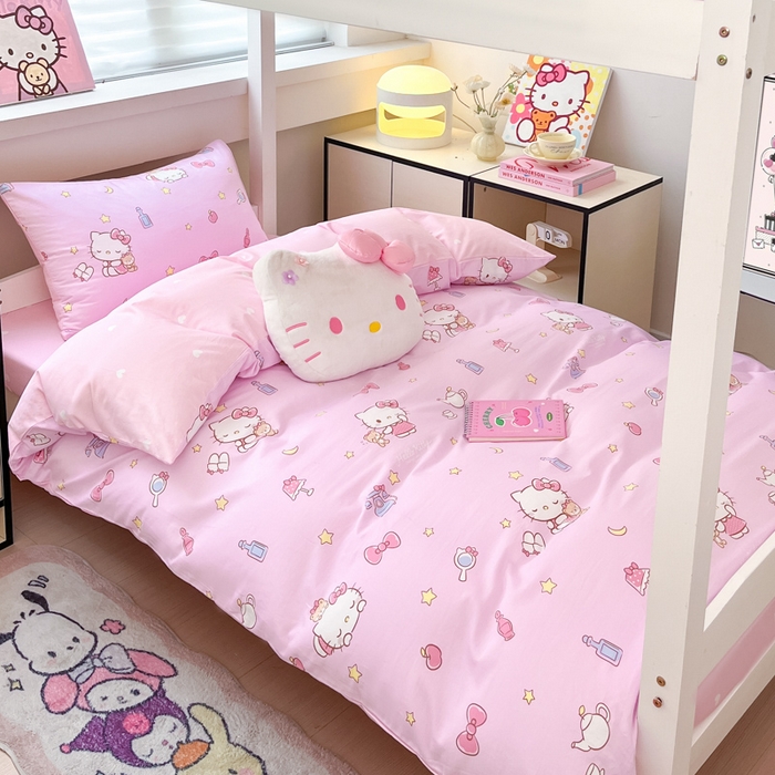 91家纺网 家纺一手货源 找家纺 暮思家居 2025新款三丽鸥授权全棉少女印花系列学生宿舍三件套四件套 美美凯蒂