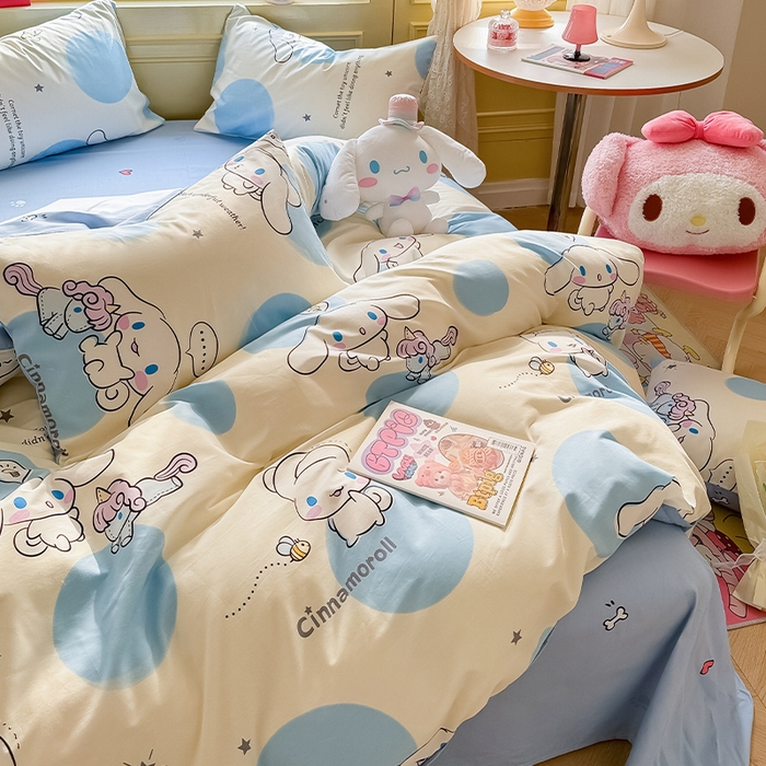 91家纺网 家纺一手货源 找家纺 蓝邻家纺 2025年新款三丽鸥正版授权全棉印花四件套系列-大床图 玉桂狗