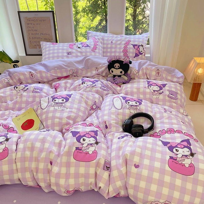 91家纺网 家纺一手货源 找家纺 蓝邻家纺 2025年新款三丽鸥正版授权全棉印花四件套系列-大床图 格子库洛米