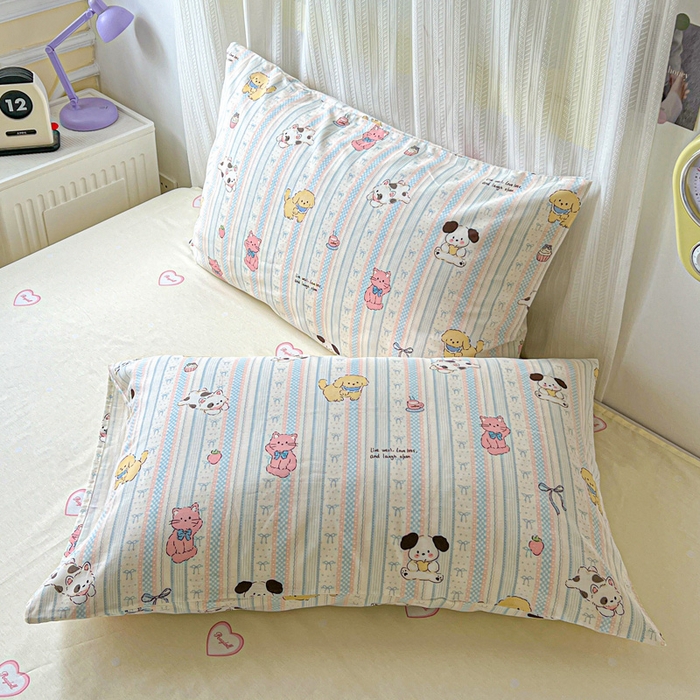 91家纺网 家纺一手货源 找家纺 耀悦家纺 2025新款13070全棉印花四件套 蓝条萌宠趴