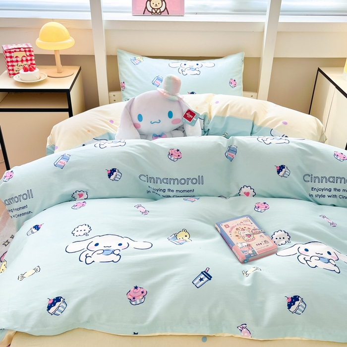 91家纺网 家纺一手货源 找家纺 暮思家居 2025新款三丽鸥授权全棉少女印花系列学生宿舍三件套四件套 奶牛大耳狗