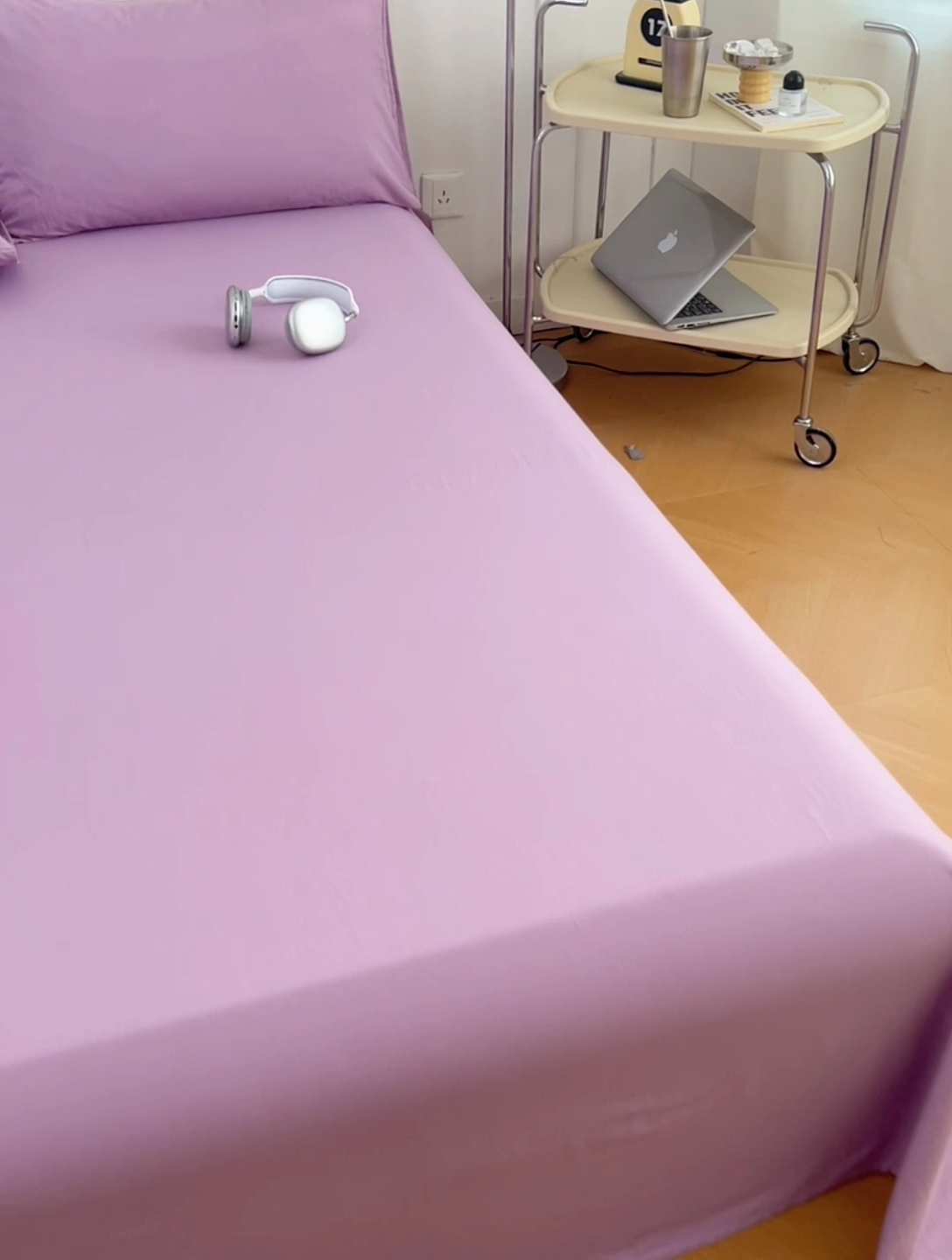 91家纺网 家纺一手货源 找家纺 卡迪熊家纺2025新款水洗m床单 魅力紫