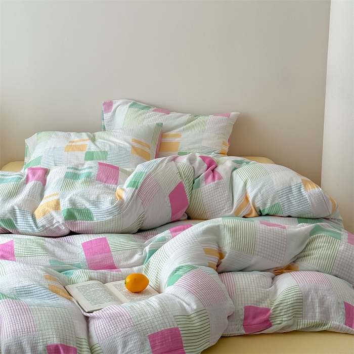 91家纺网 家纺一手货源 找家纺 山舍家居 2025新款母婴级全棉双层皱皱纱四件套 玫莓芭乐-黄