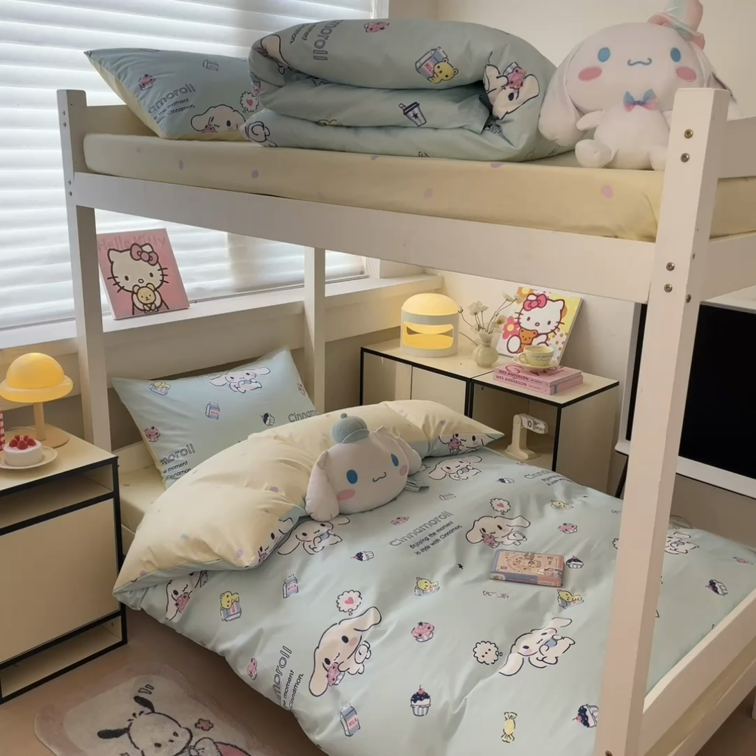 91家纺网 家纺一手货源 找家纺 暮思家居 2025新款三丽鸥授权全棉少女印花系列学生宿舍三件套四件套 奶牛大耳狗