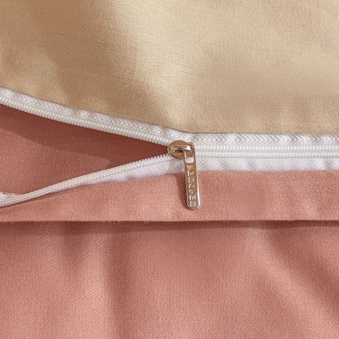 91家纺网 家纺一手货源 找家纺 涵宸家纺 2025新款全棉拼色纯色宿舍套件-米兰 米兰（杏色+豆其）