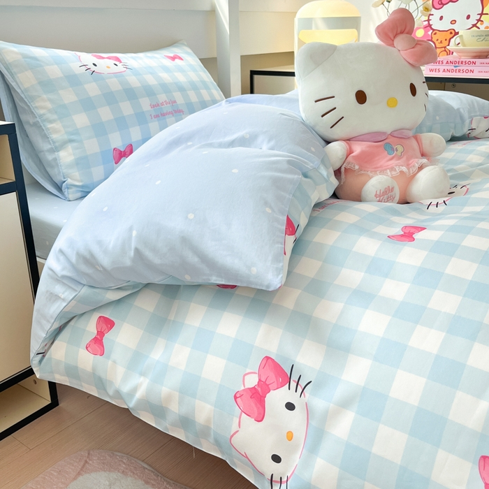 91家纺网 家纺一手货源 找家纺 暮思家居 2025新款三丽鸥授权全棉少女印花系列学生宿舍三件套四件套 乖巧KT