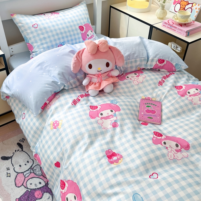 91家纺网 家纺一手货源 找家纺 暮思家居 2025新款三丽鸥授权全棉少女印花系列学生宿舍三件套四件套 蓝格美乐蒂