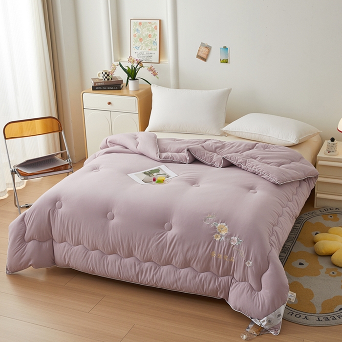 91家纺网 家纺一手货源 找家纺 喜糯糯 2025年新款春秋蛋白棉加厚款被子被芯四季被子被芯直播供货 香芋紫