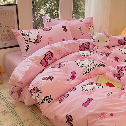 蓝邻家纺 2025年新款三丽鸥正版授权全棉印花四件套系列-大床图 开心凯蒂