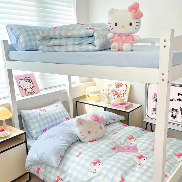 91家纺网 家纺一手货源 找家纺 暮思家居 2025新款三丽鸥授权全棉少女印花系列学生宿舍三件套四件套 乖巧KT