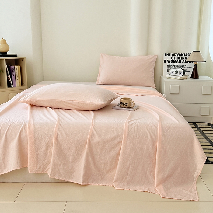 91家纺网 家纺一手货源 找家纺 卡迪熊家纺2025新款木m双层纱床单 肉桂粉