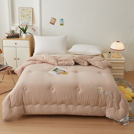 91家纺网 家纺一手货源 找家纺 （总）喜糯糯 2025年新款春秋蛋白棉加厚款被子被芯四季被子被芯直播供货