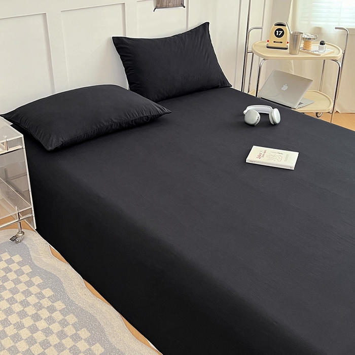 91家纺网 家纺一手货源 找家纺 卡迪熊家纺2025新款水洗m床单 耀夜黑