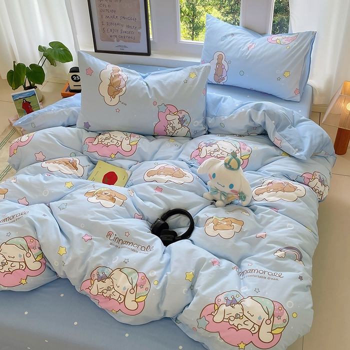 91家纺网 家纺一手货源 找家纺 蓝邻家纺 2025年新款三丽鸥正版授权全棉印花四件套系列-大床图 彩虹玉桂狗