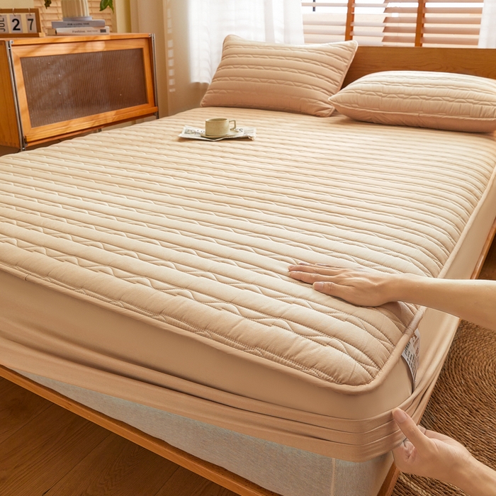 91家纺网 家纺一手货源 找家纺 雪云美2025新款全棉夹棉床笠斜纹A类纯棉床罩可定制尺寸 条纹- 驼色