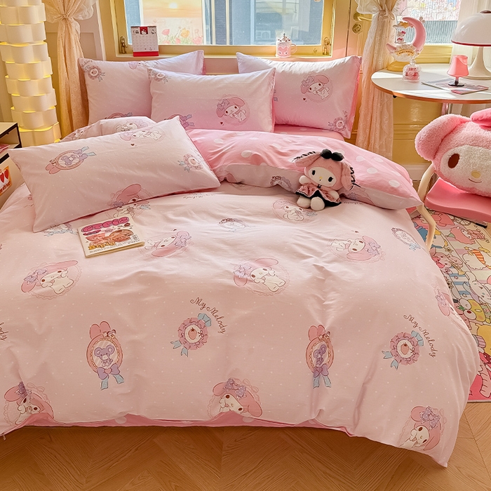 91家纺网 家纺一手货源 找家纺 蓝邻家纺 2025年新款三丽鸥正版授权全棉印花四件套系列-大床图 小兔美乐蒂