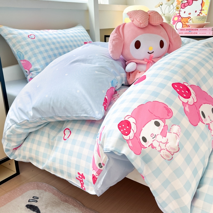 91家纺网 家纺一手货源 找家纺 暮思家居 2025新款三丽鸥授权全棉少女印花系列学生宿舍三件套四件套 蓝格美乐蒂